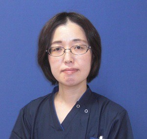 中本　麻衣子